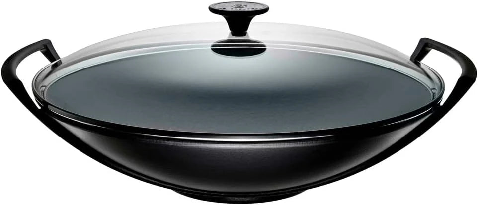 Le Creuset Wokpan met glazen deksel, gietijzer, diameter van 36 cm, 4,5 l, kersenkleur(Mat Zwart/36 cm)